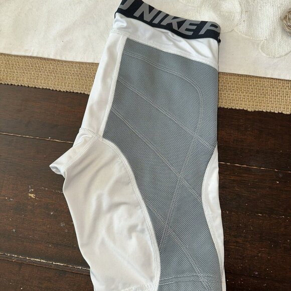 Nike Pro Hyperstrong Sliding Shorts Boys Medium Baseball White Padded MLB Logo - Picture 4 of 7